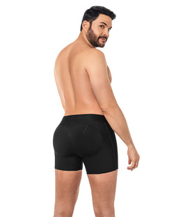 Boxer Lifts Buttocks